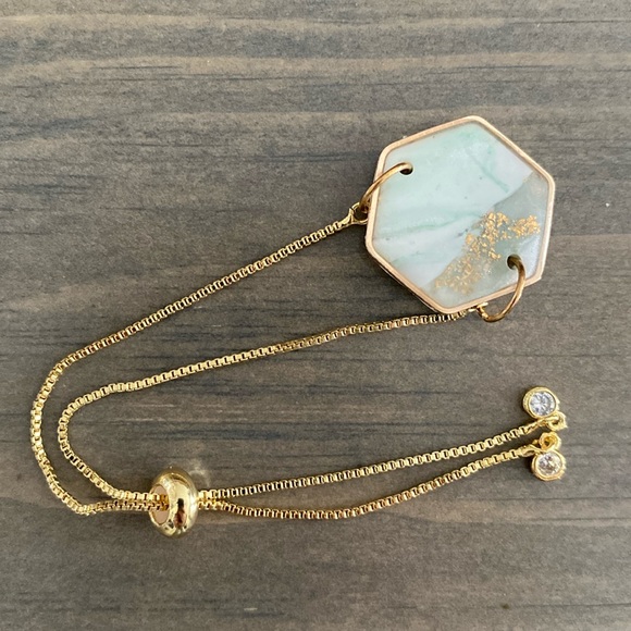 NEW Adjustable Bracelet - Picture 2 of 2